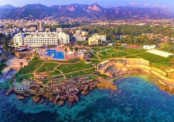 Jasmine Court Hotel Kyrenia  Esterno foto