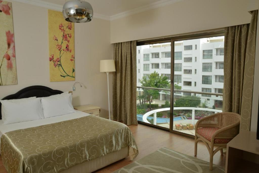 Jasmine Court Hotel Kyrenia  Camera foto