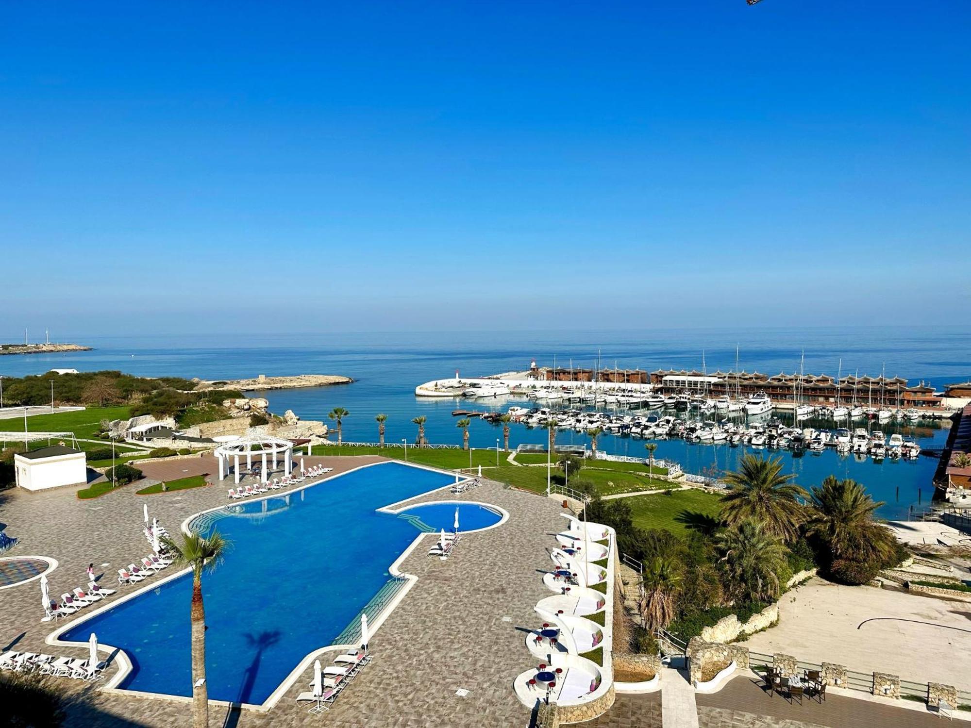 Jasmine Court Hotel Kyrenia  Esterno foto